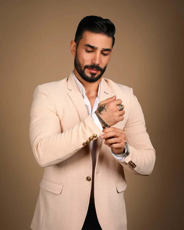 Fardin Sun - Suit Halfbody img4webp